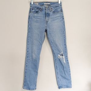 Levi's • Wedgie Straight